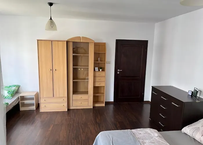 Tylna 8 Apartments